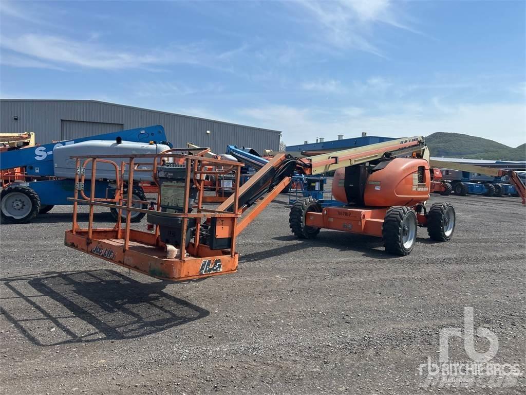 JLG 600AJ ブームリフト　屈伸型