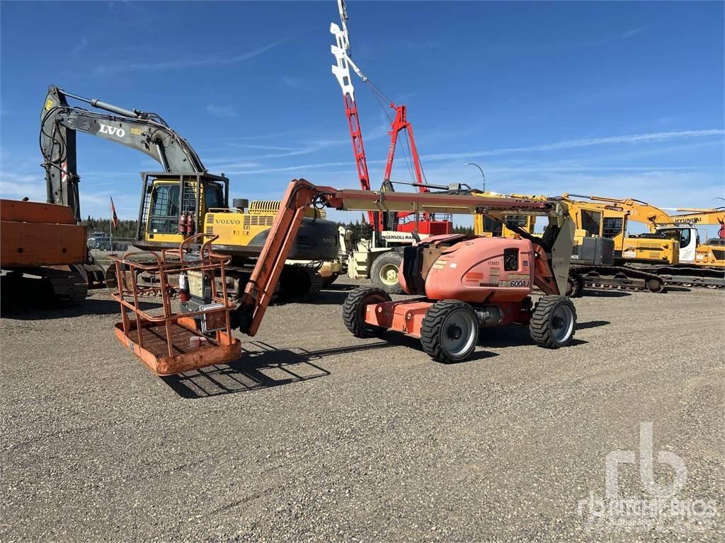 JLG 600AJ ブームリフト　屈伸型