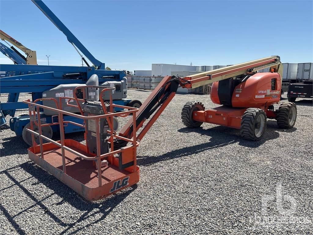 JLG 600AJ ブームリフト　屈伸型