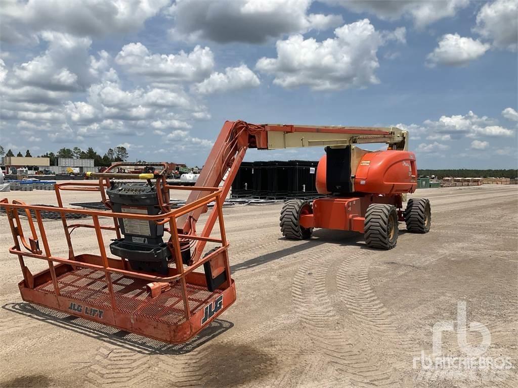 JLG 800 AJ ブームリフト　屈伸型
