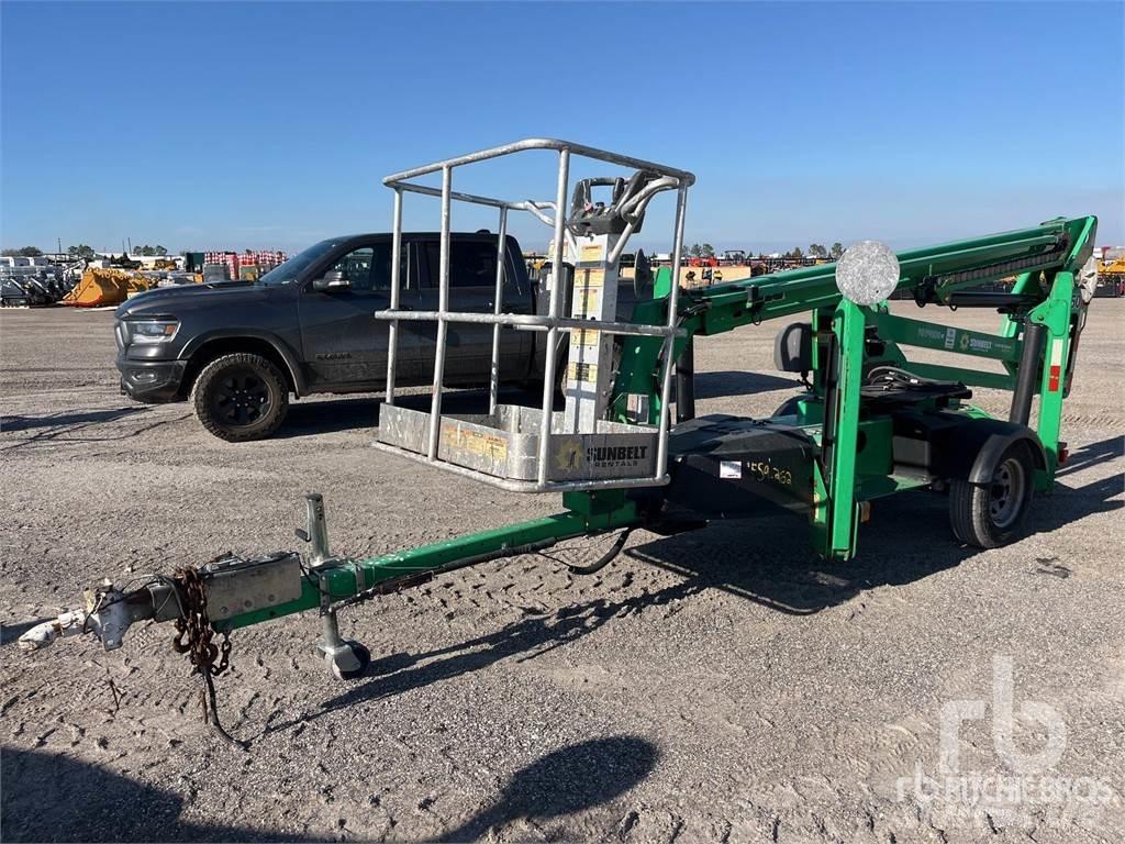 JLG T-350 ブームリフト　屈伸型