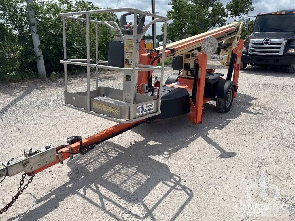 JLG T-350 ブームリフト　屈伸型