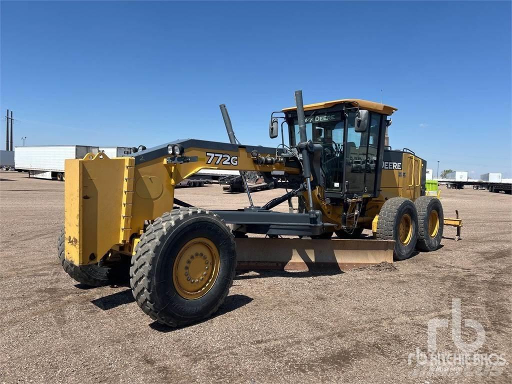 John Deere 772G モーターグレーダー