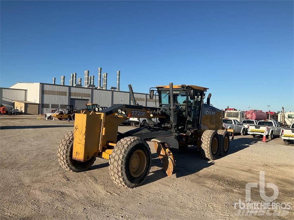 John Deere 772G モーターグレーダー