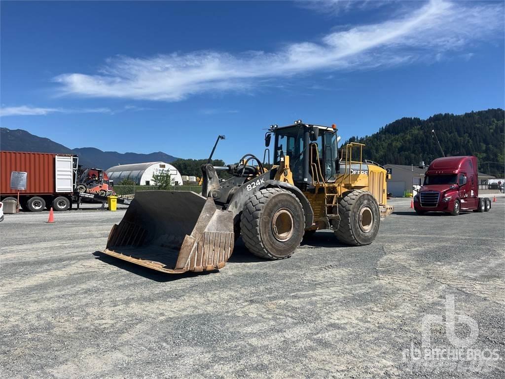 John Deere 824K ホイールローダー・タイヤショベル