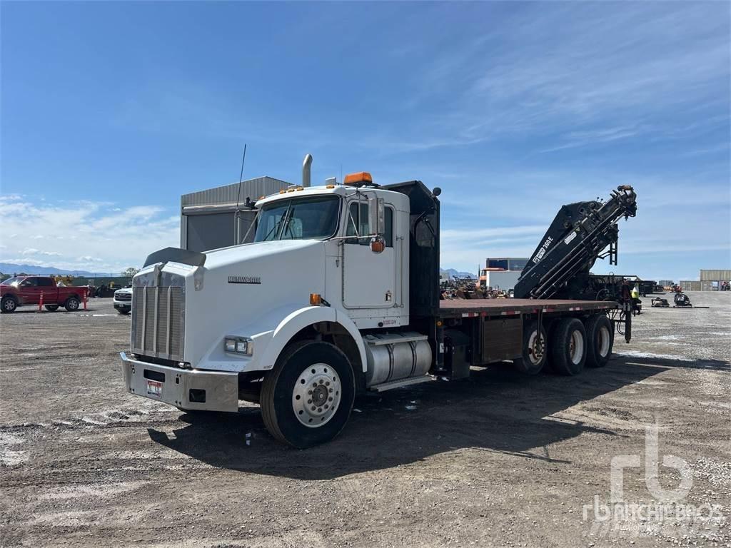 Kenworth T-800 クレーントラック、ユニック車