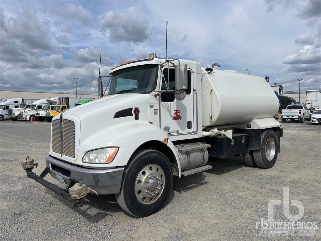Kenworth T270 給水車