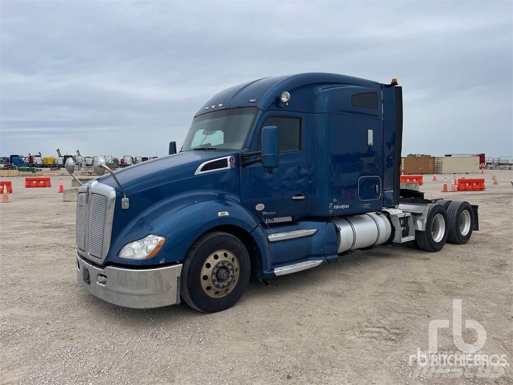 Kenworth T680 中古トラクターヘッド | トレーラーヘッド