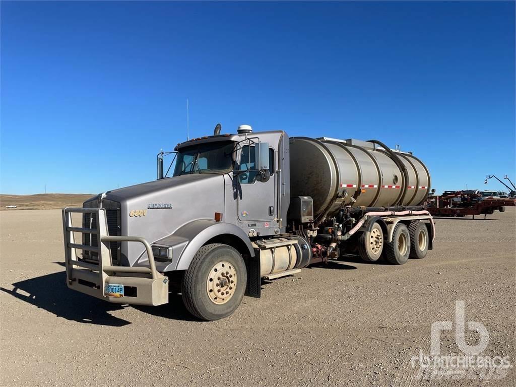 Kenworth T800 コンバイン／バキュームトラック