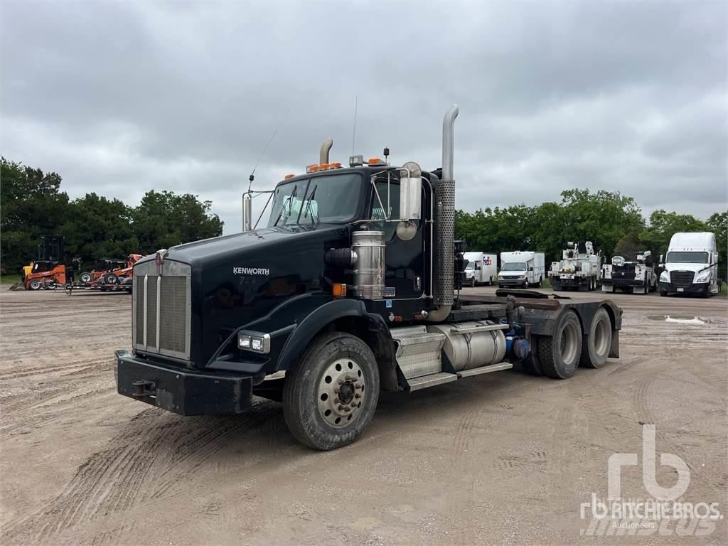 Kenworth T800 平ボディー／ウインチトラック