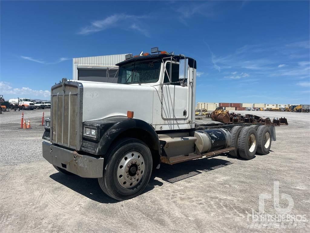 Kenworth W900 多目的／汎用車両