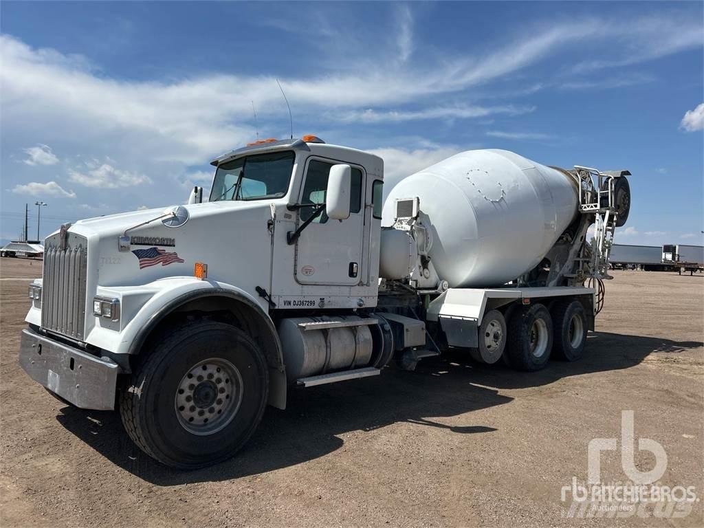 Kenworth W900 ミキサー車