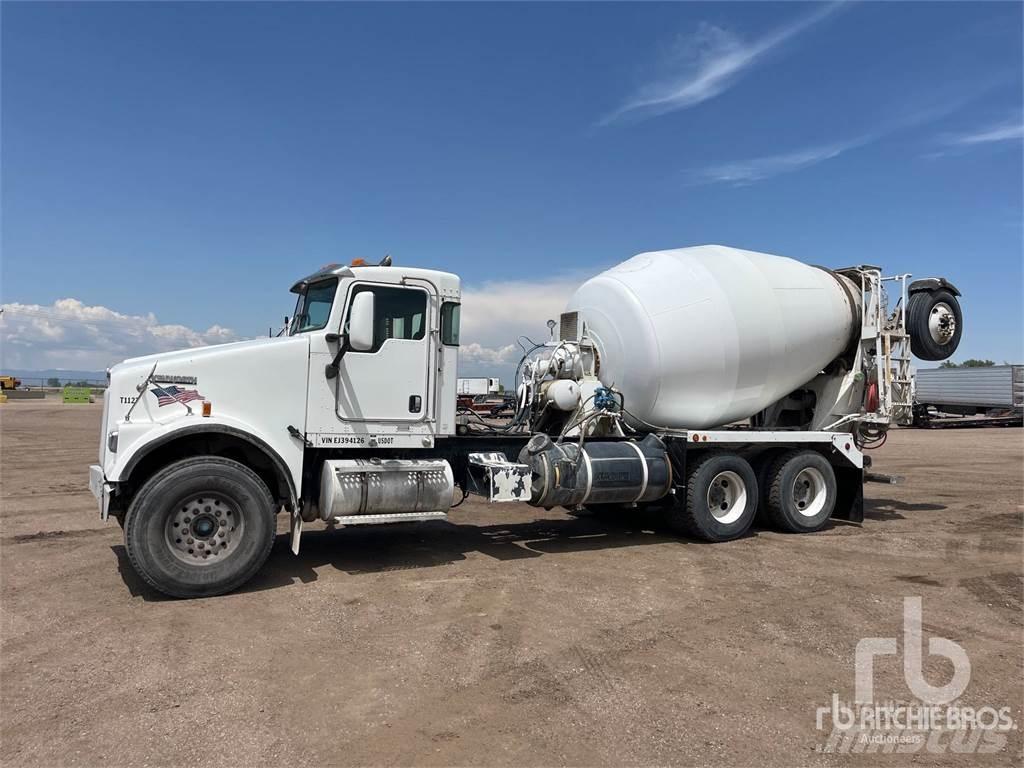 Kenworth W900 ミキサー車