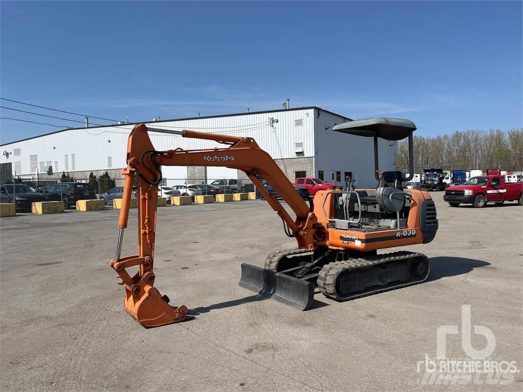 Kubota K-030 ミニ油圧ショベル 7t以下（ミニユンボ・ミニディガー）