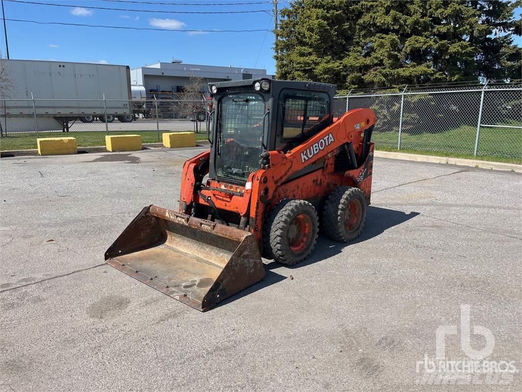 Kubota SSV65 スキッドステアローダー