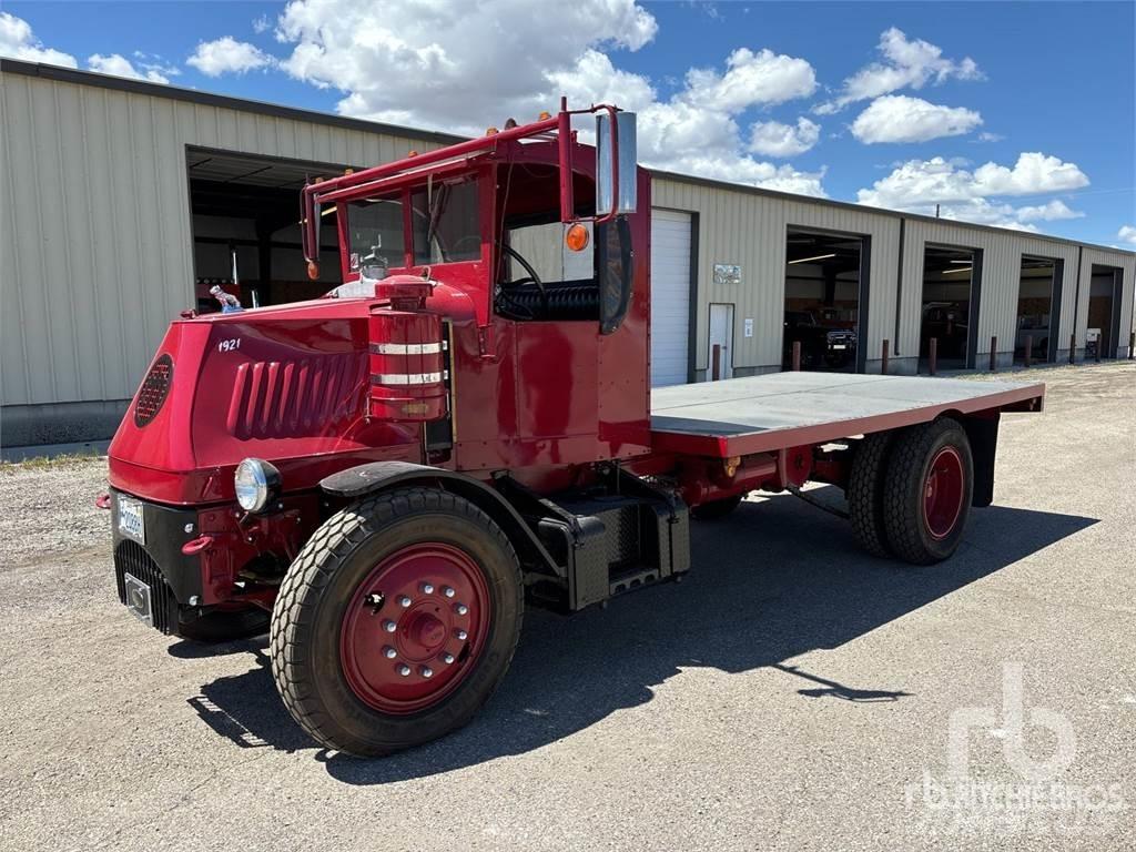 Mack AC 平ボディー