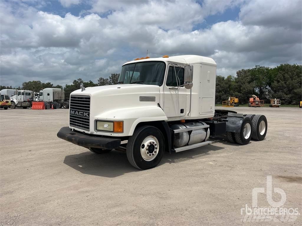 Mack CH613 中古トラクターヘッド | トレーラーヘッド