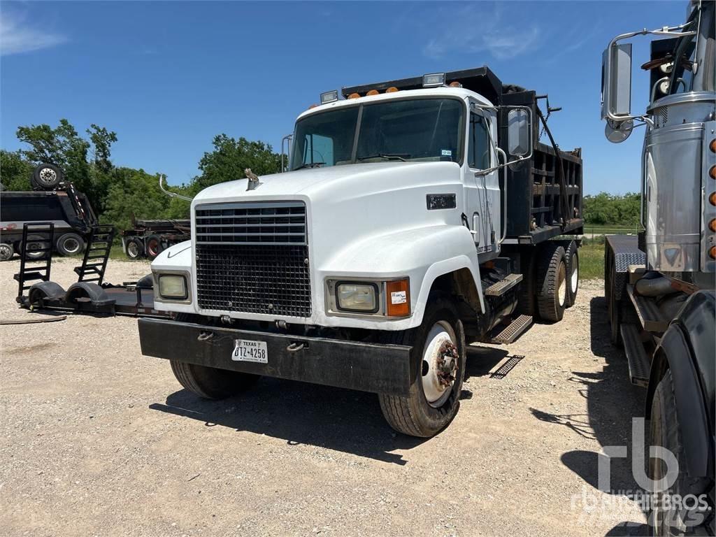 Mack CH613 ダンプ