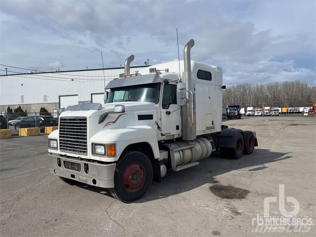 Mack CHU613 中古トラクターヘッド | トレーラーヘッド
