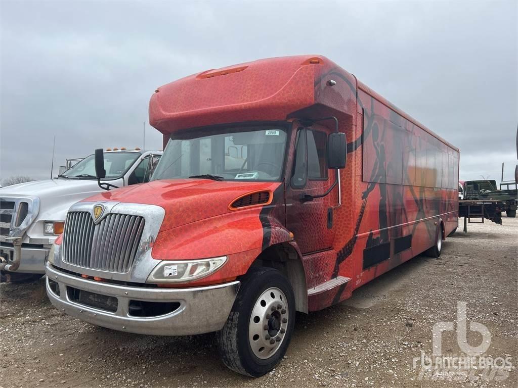 Navistar PC505 長距離バス