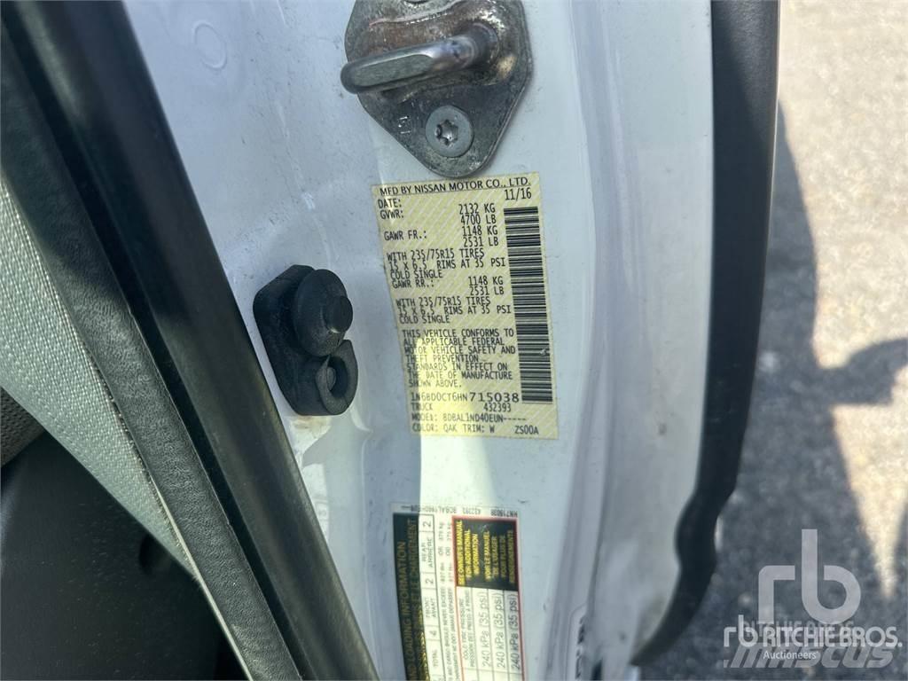 Nissan FRONTIER ピックアップ／ドロップサイド
