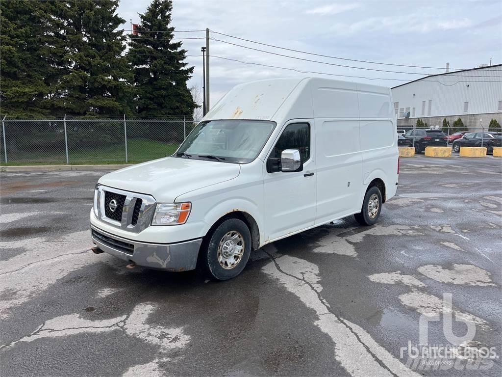 Nissan NV2500 冷凍冷蔵車