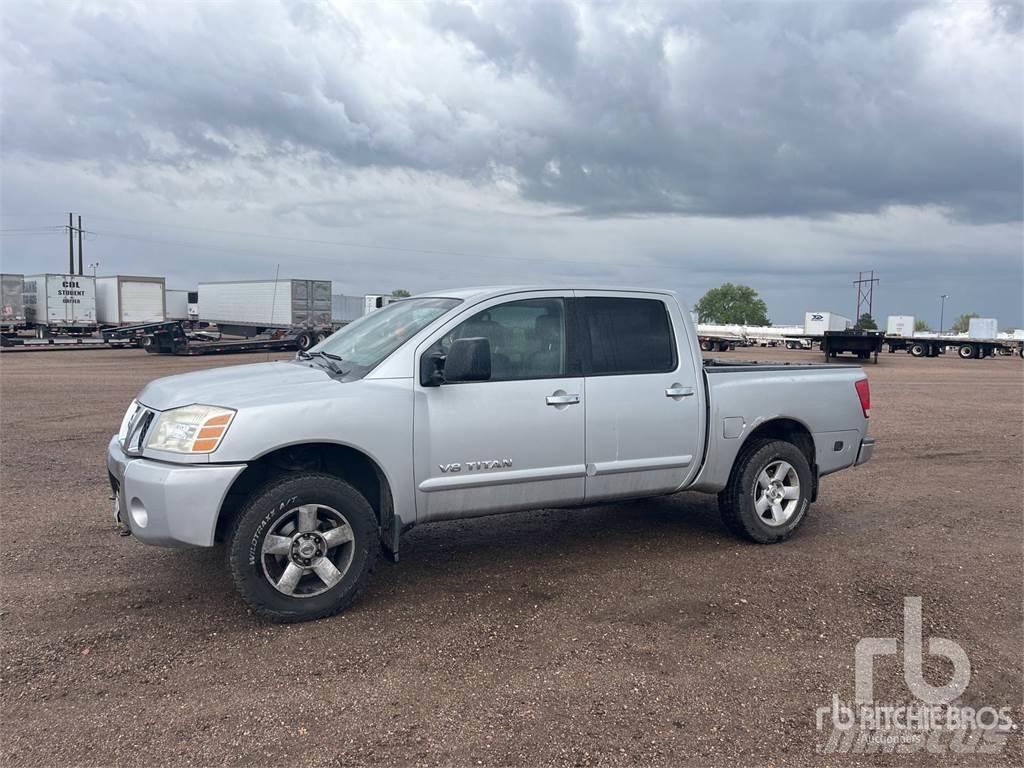 Nissan TITAN ピックアップ／ドロップサイド