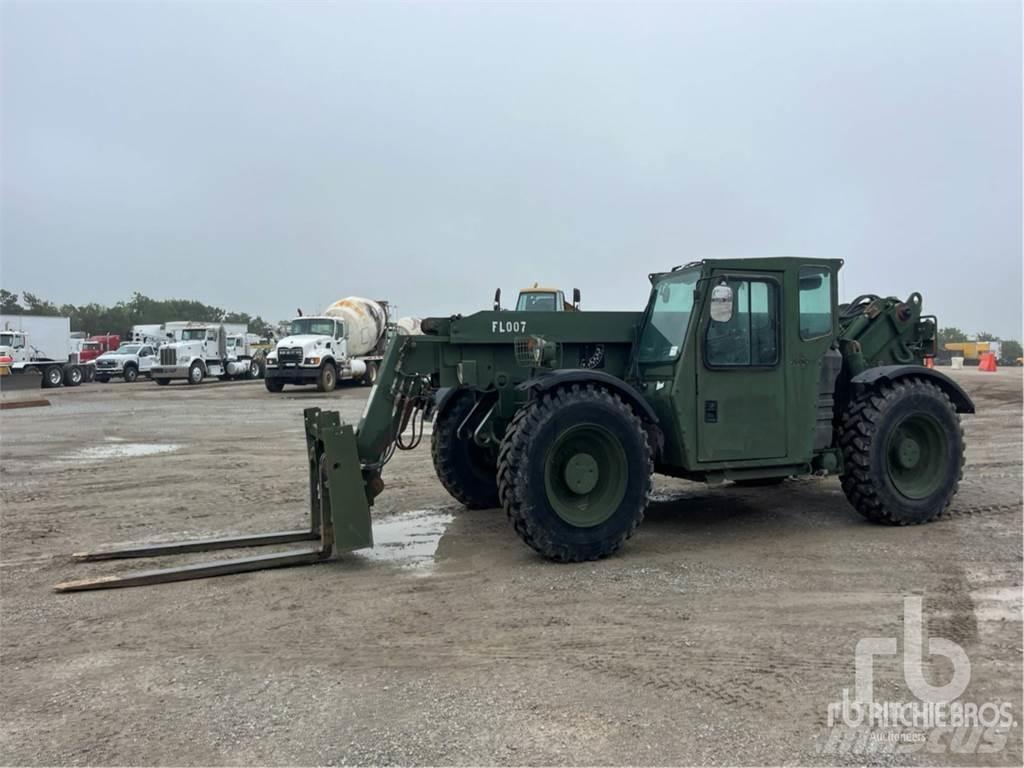 Oshkosh MMV3 テレスコーピックハンドラー