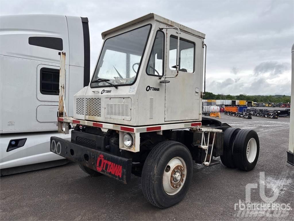 Ottawa 30 中古トラクターヘッド | トレーラーヘッド