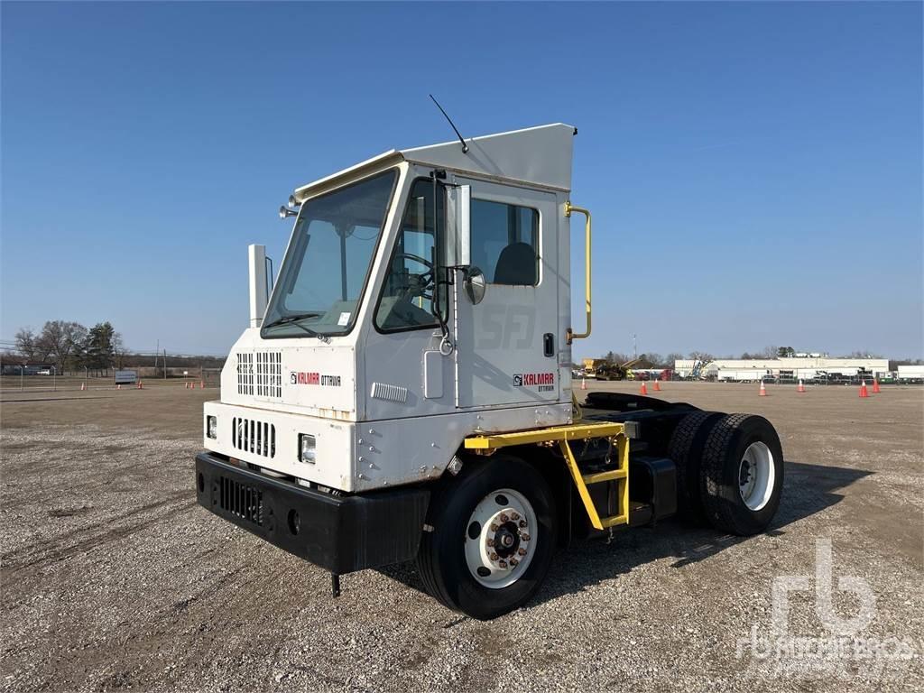 Ottawa 4x2 中古トラクターヘッド | トレーラーヘッド