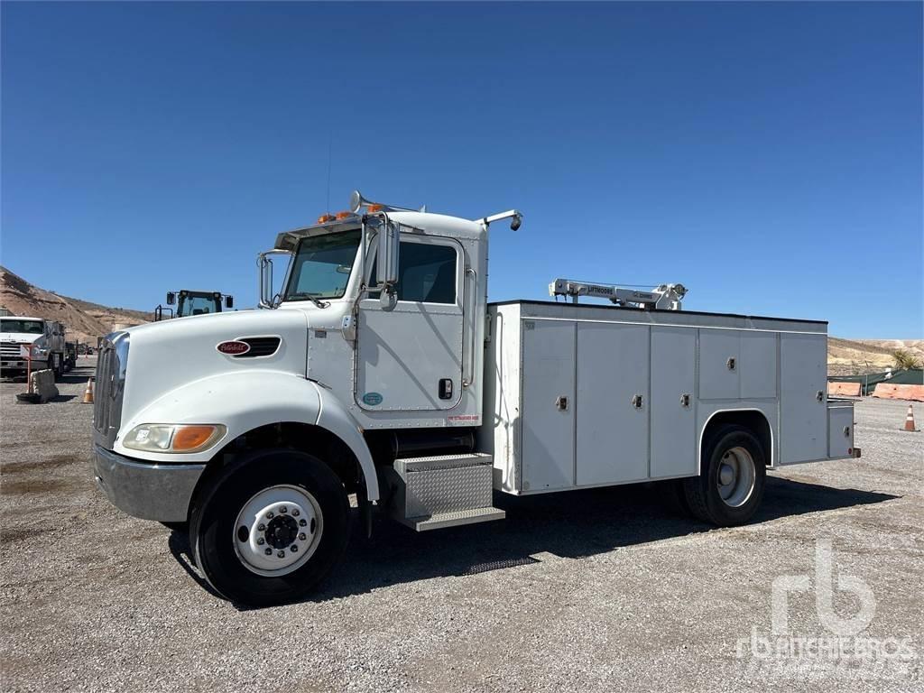 Peterbilt 335 多目的／汎用車両