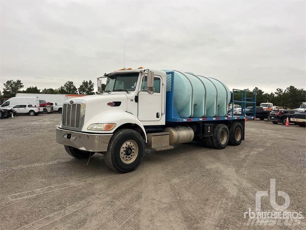Peterbilt 335 給水車