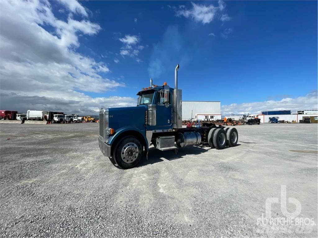 Peterbilt 378 中古トラクターヘッド | トレーラーヘッド