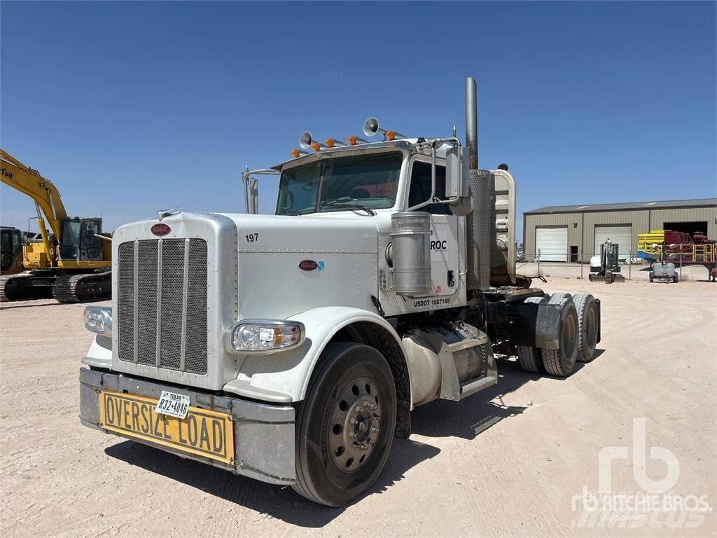 Peterbilt 388 中古トラクターヘッド | トレーラーヘッド