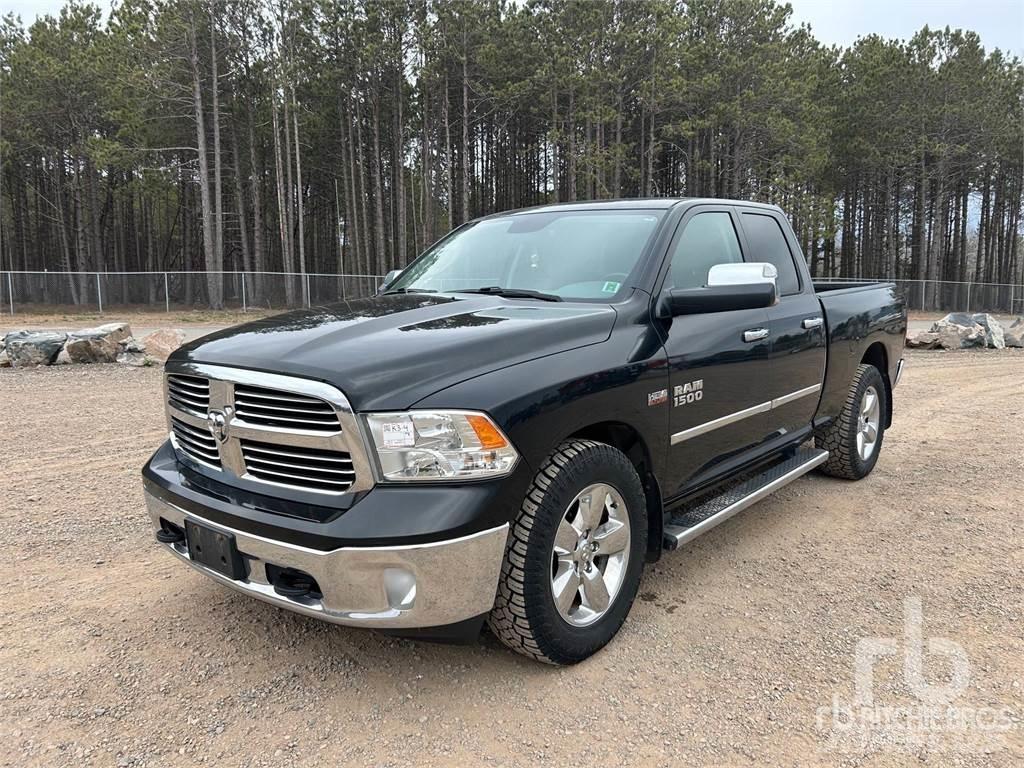 RAM 1500 ピックアップ／ドロップサイド
