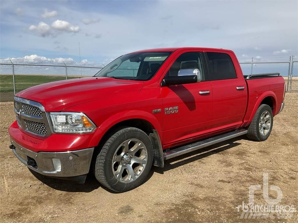 RAM 1500 ピックアップ／ドロップサイド
