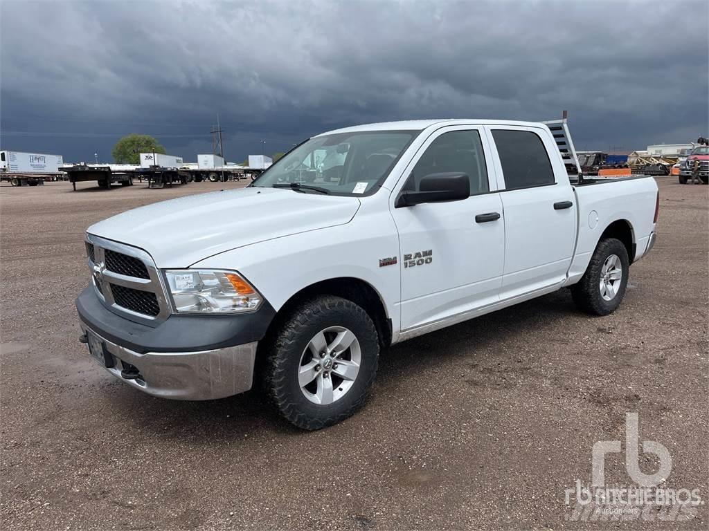 RAM 1500 ピックアップ／ドロップサイド