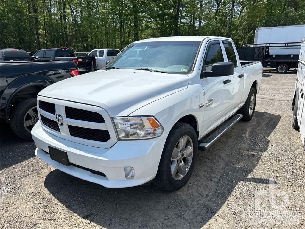 RAM 1500 ピックアップ／ドロップサイド