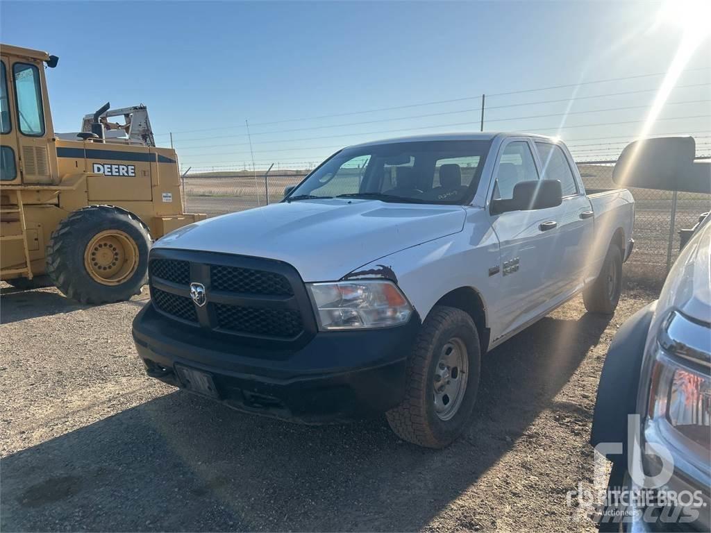 RAM 1500 ピックアップ／ドロップサイド