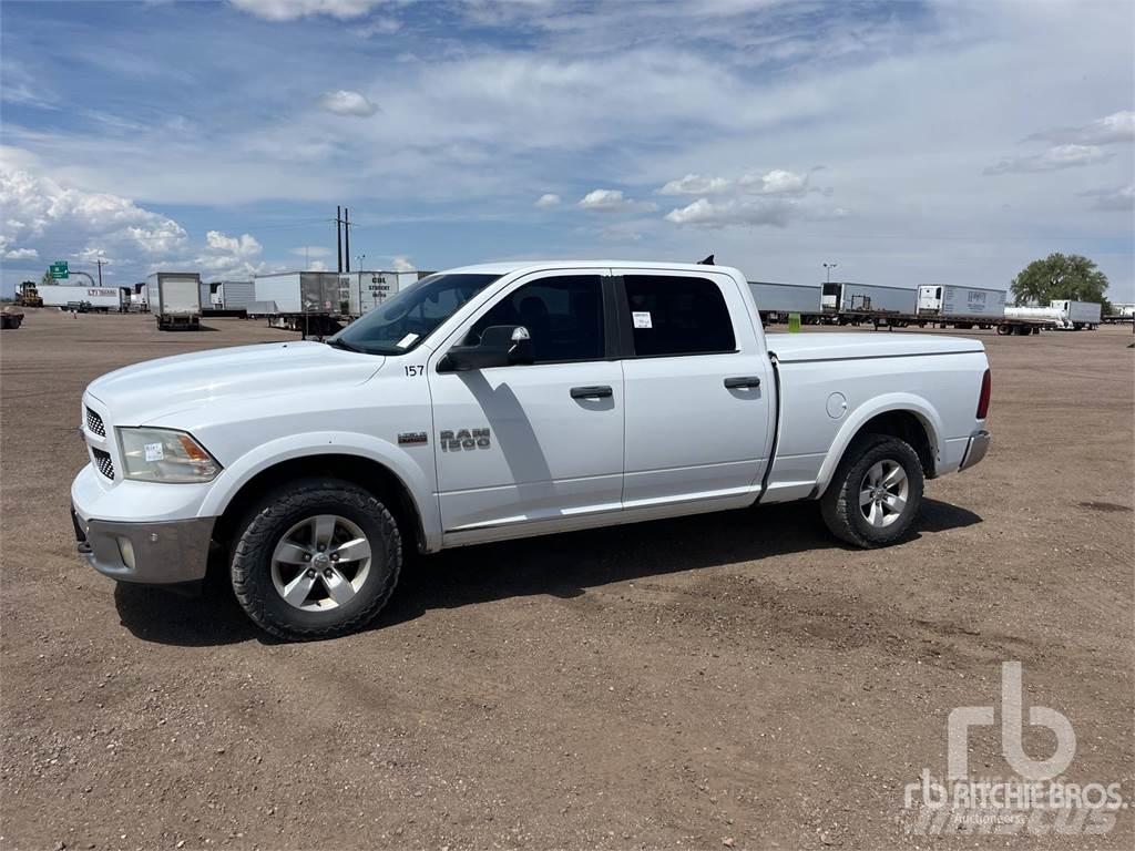 RAM 1500 ピックアップ／ドロップサイド
