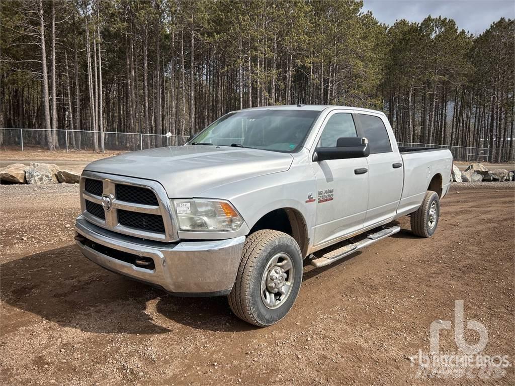 RAM 2500 ピックアップ／ドロップサイド