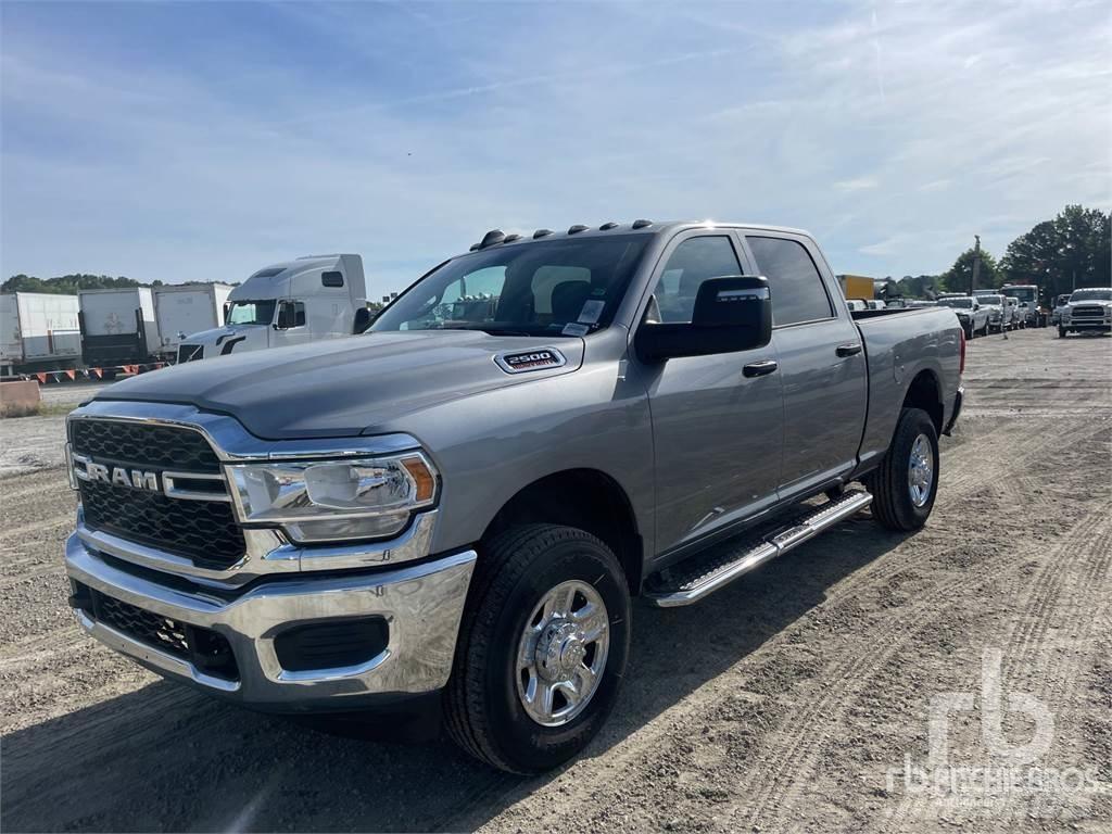 RAM 2500 ピックアップ／ドロップサイド