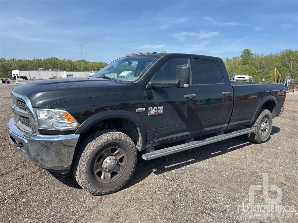 RAM 2500 ピックアップ／ドロップサイド