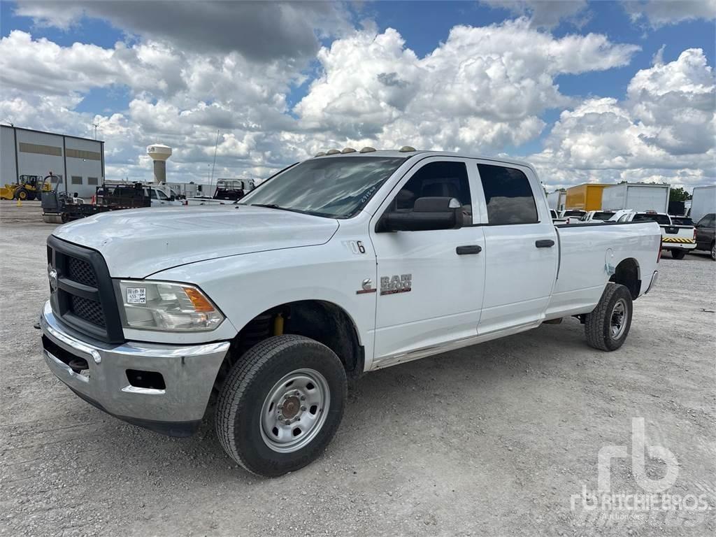 RAM 2500 ピックアップ／ドロップサイド