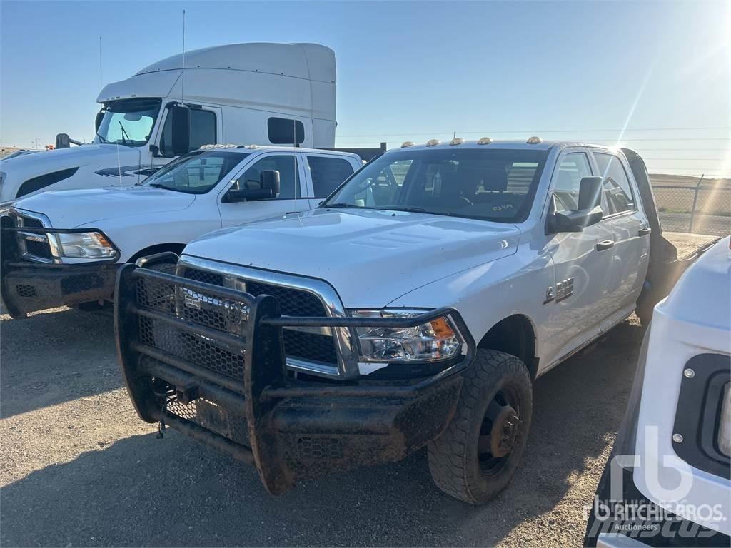 RAM 3500 ピックアップ／ドロップサイド