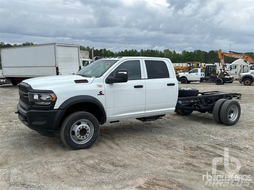 RAM 5500 キャブ付きシャーシ