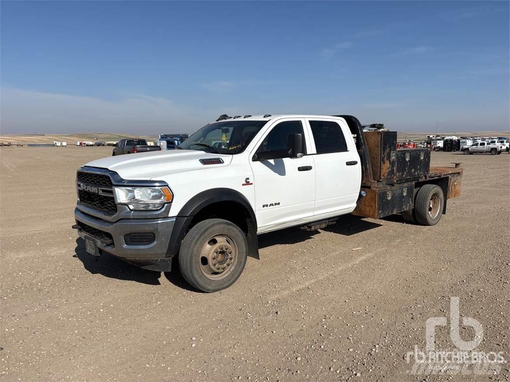 RAM 5500 キャブ付きシャーシ