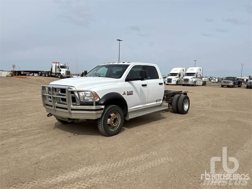 RAM 5500 キャブ付きシャーシ