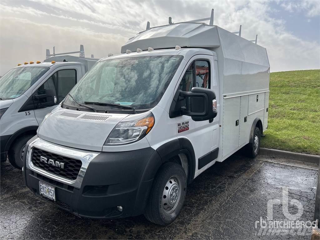 RAM PROMASTER 冷凍冷蔵車