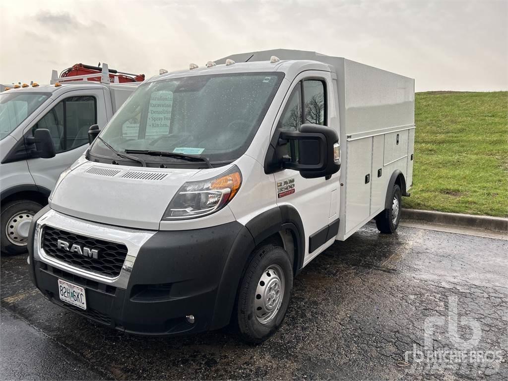 RAM PROMASTER 冷凍冷蔵車